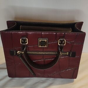 Dooney and Bourke Elegant Burgundy Croc-Embossed Handbag